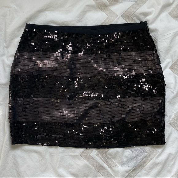 Club Monaco skirt - Picture 10 of 10